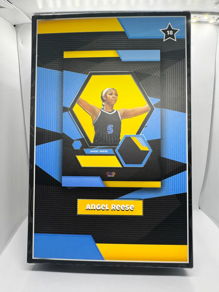 Sports Cards: 18 view 4